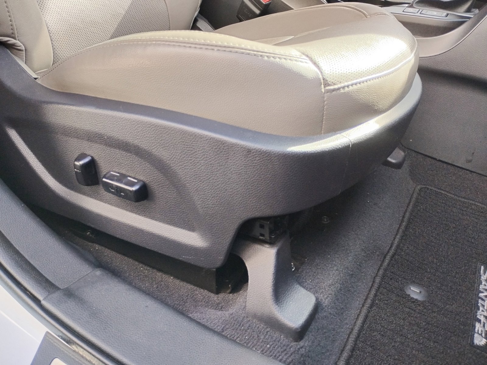 Used 2018 Hyundai Santa Fe Sport image 33