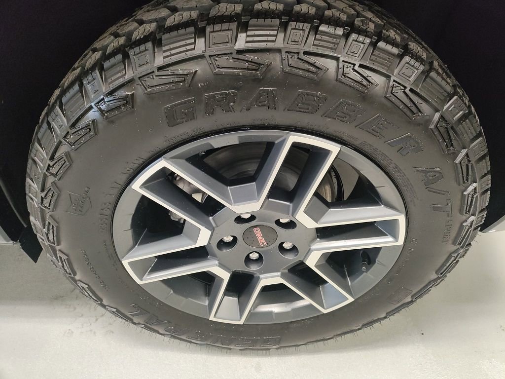 New 2026 GMC Terrain AT4 w/ Technology Package II image 20