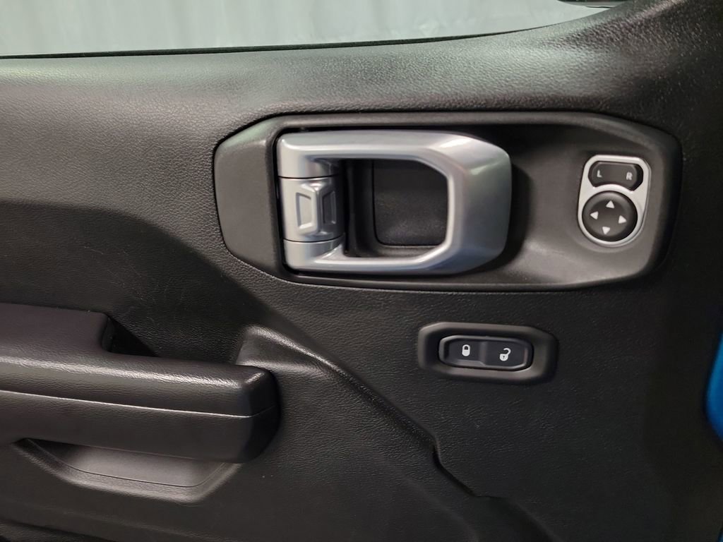 Used 2020 Jeep Wrangler Unlimited Sport image 18