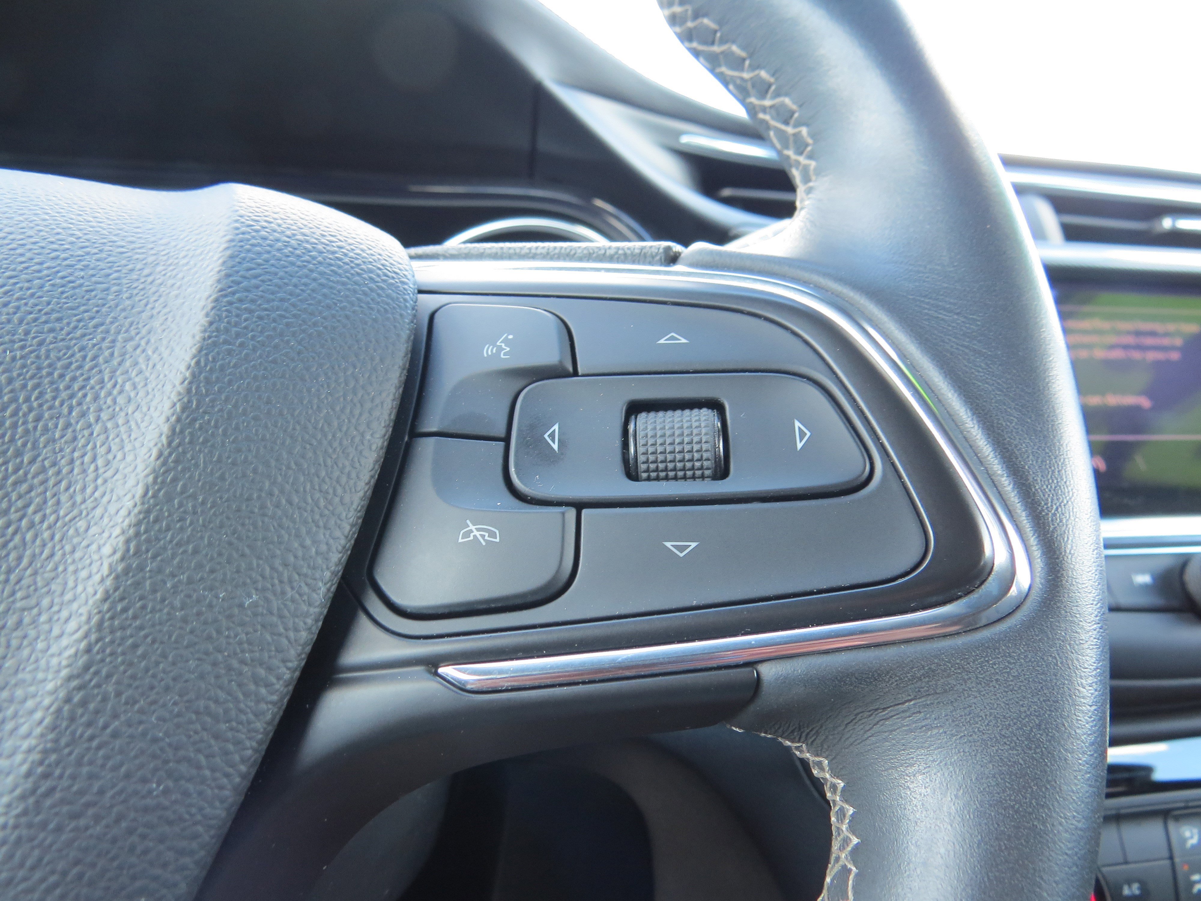 Certified 2023 Buick Encore GX Preferred w/ Cold Weather Comfort Package image 20