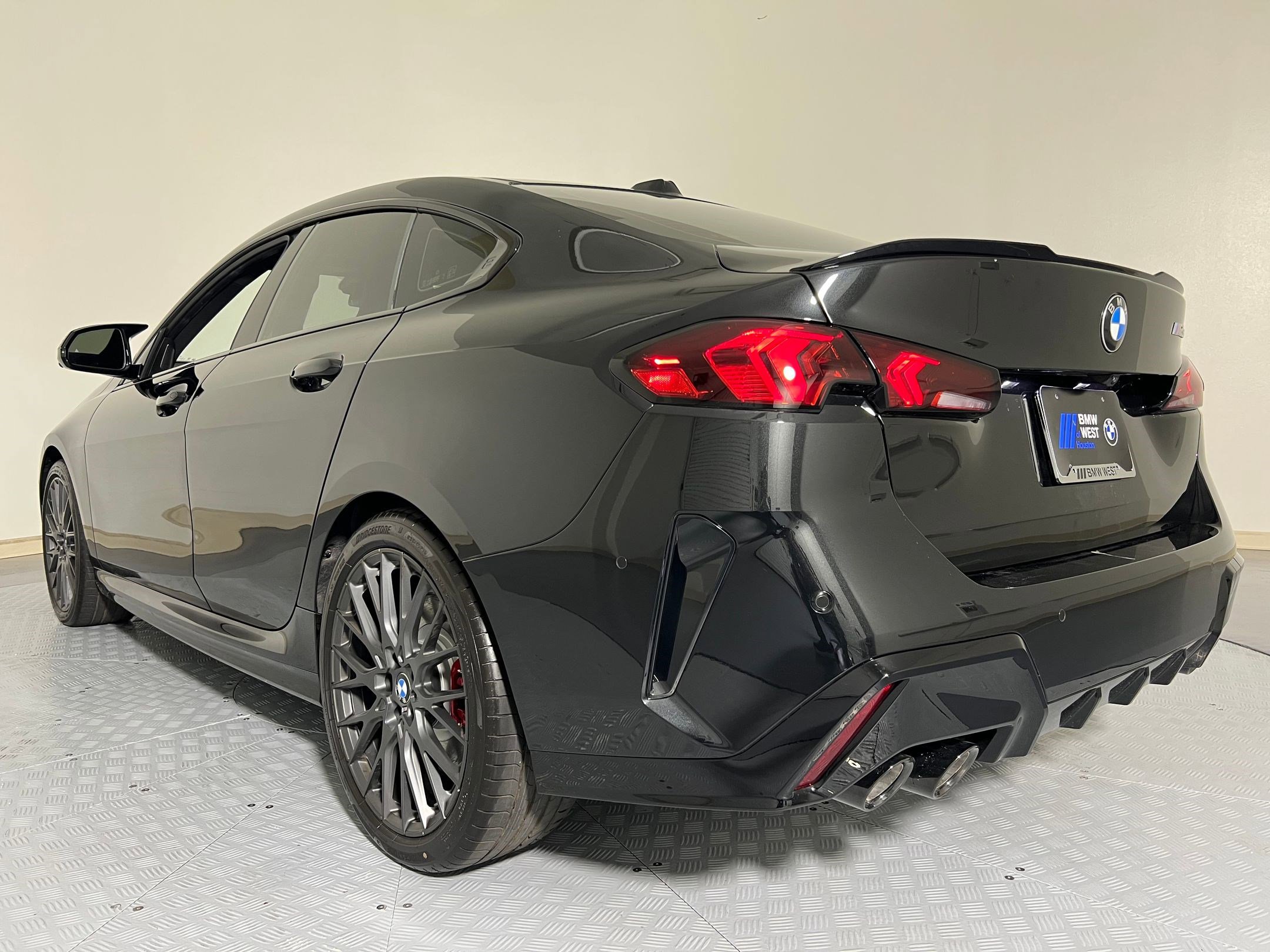 Used 2026 BMW M235i xDrive w/ Technology Package image 3