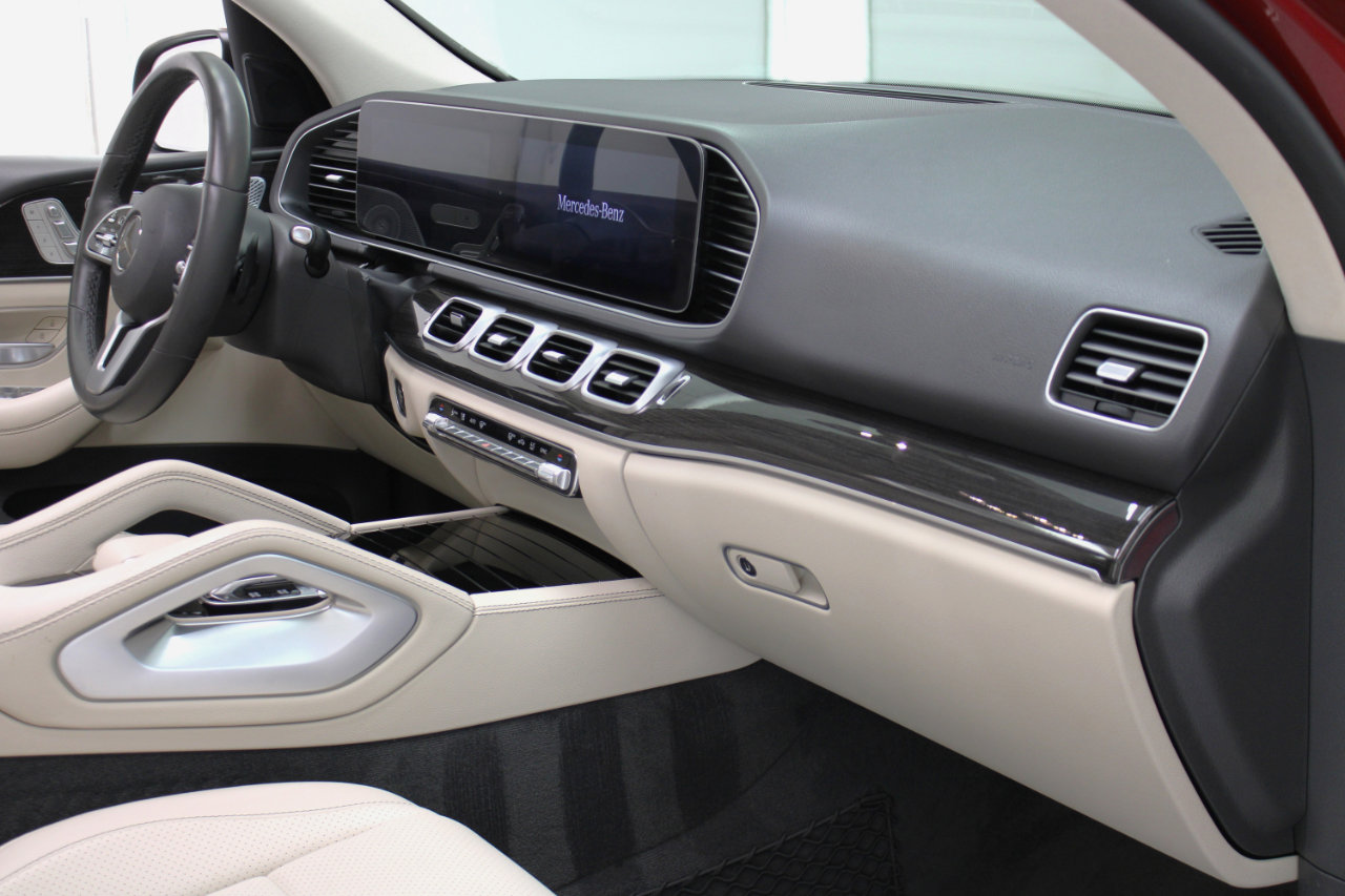 Used 2020 Mercedes-Benz GLE 350 w/ Premium Package image 45