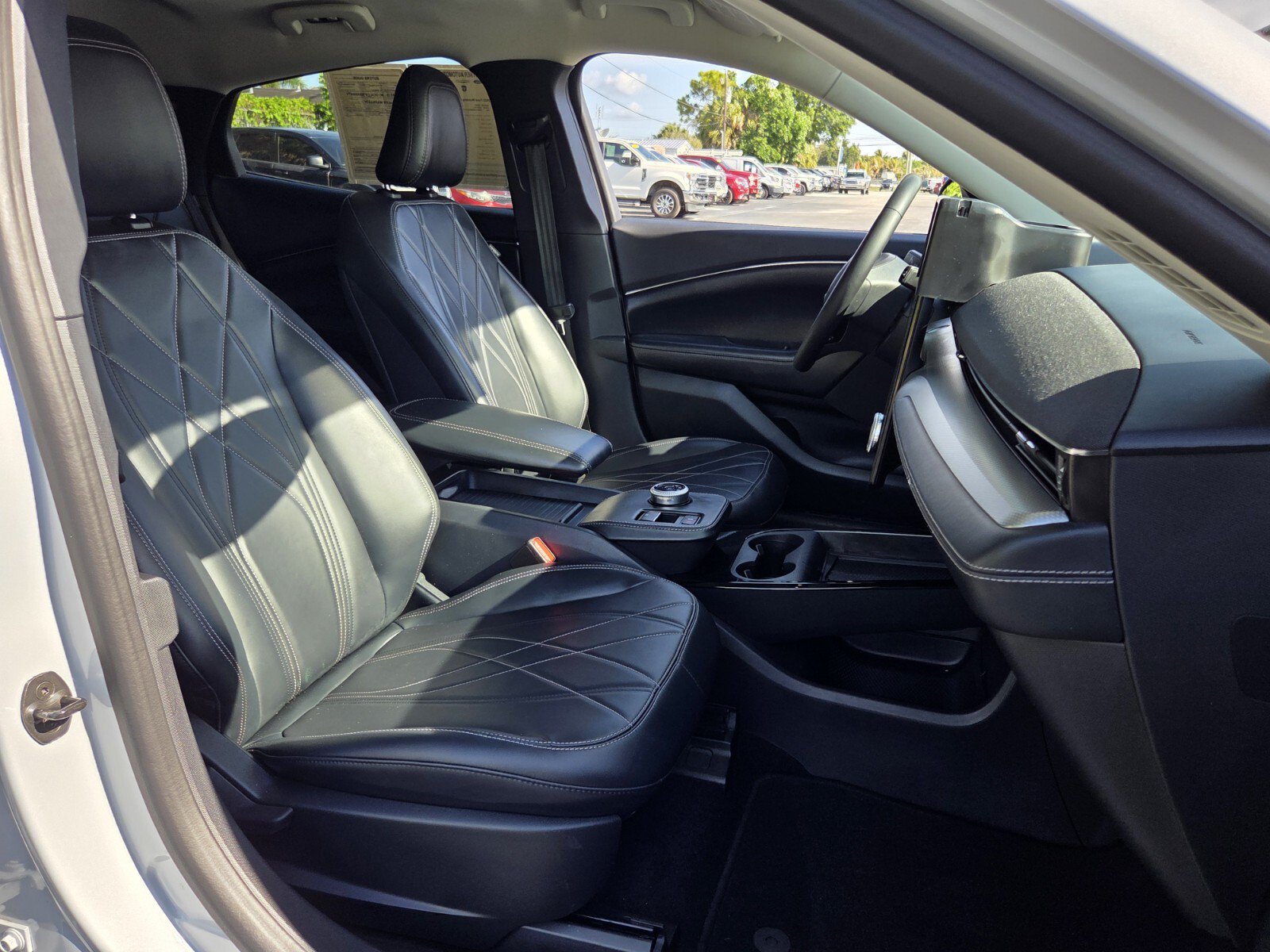 Used 2022 Ford Mustang Mach-E Select RWD image 17