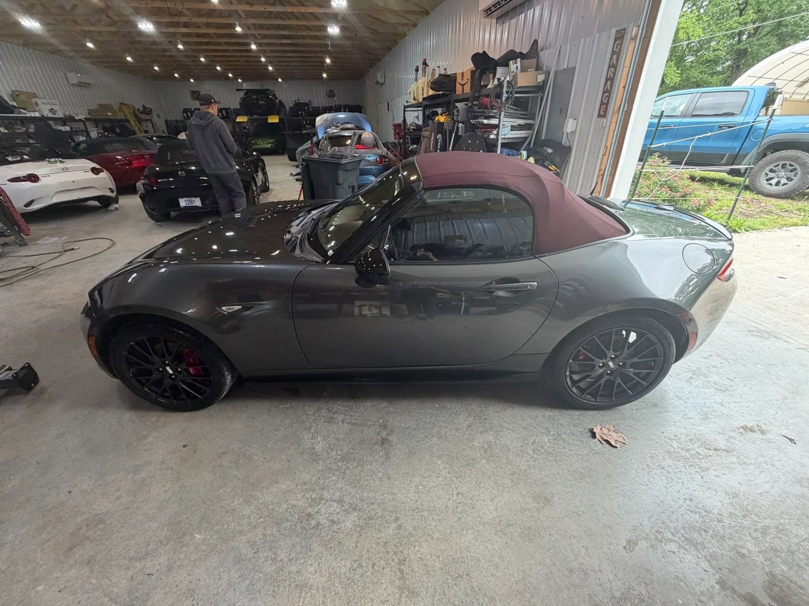 Used 2018 MAZDA MX-5 Miata Club w/ Brembo/BBS Recaro Package RWD image 6