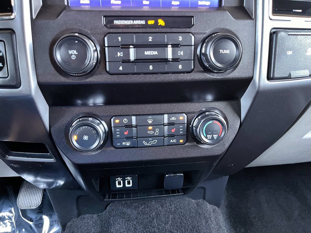 Used 2019 Ford F150 XLT w/ Equipment Group 302A Luxury AWD/4WD image 23