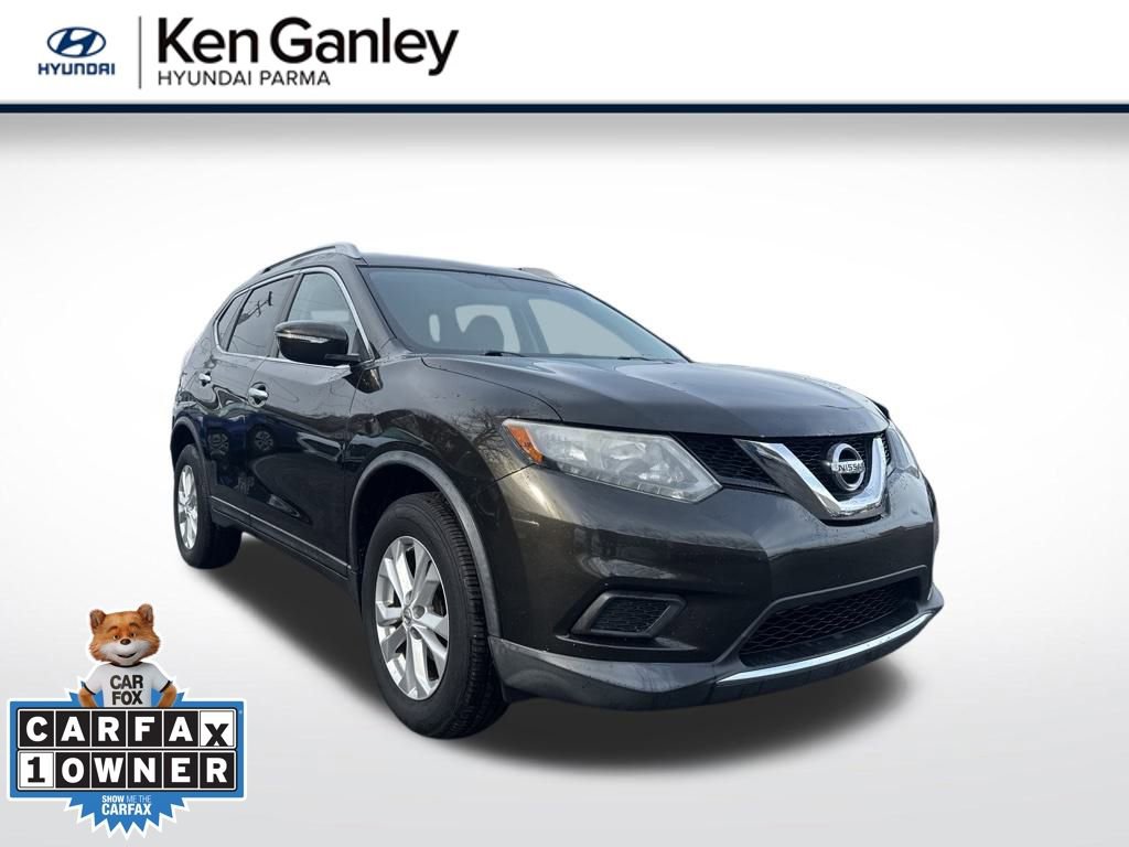 Used 2015 Nissan Rogue SV image 1