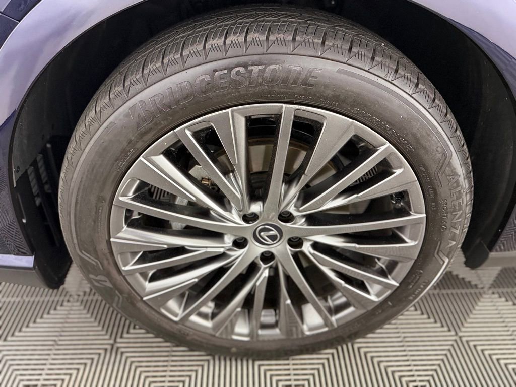 Used 2024 Lexus RX 450h AWD w/ Convenience Package image 11