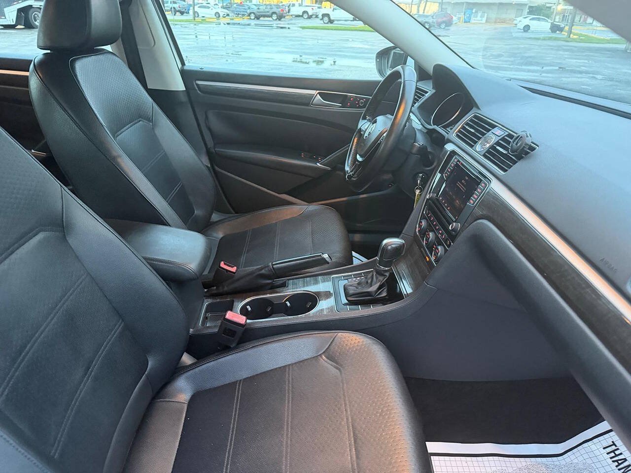 Used 2016 Volkswagen Passat 1.8T SE FWD image 21