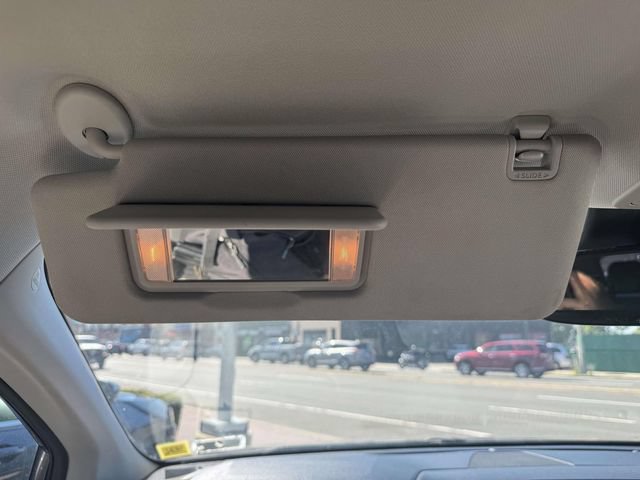 Used 2021 Toyota Sienna XLE FWD image 37