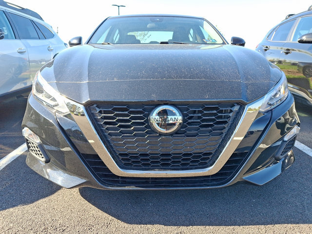 Used 2021 Nissan Altima 2.5 SR w/ SR Premium Package FWD image 2