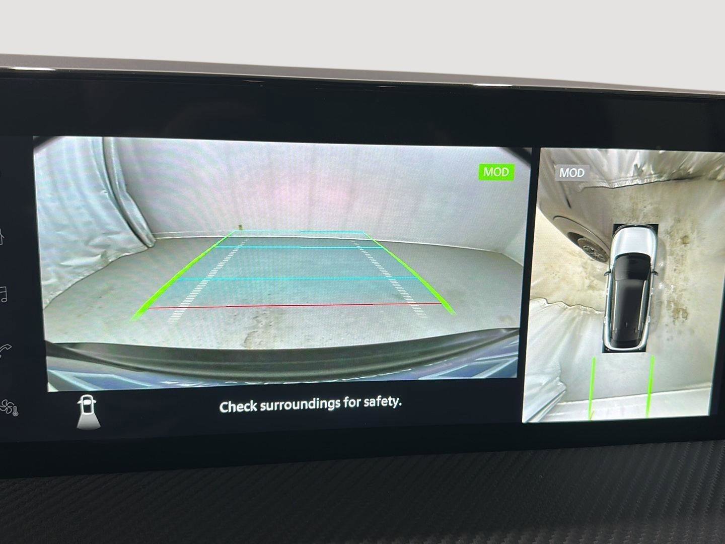 Used 2025 Nissan Kicks SR image 14