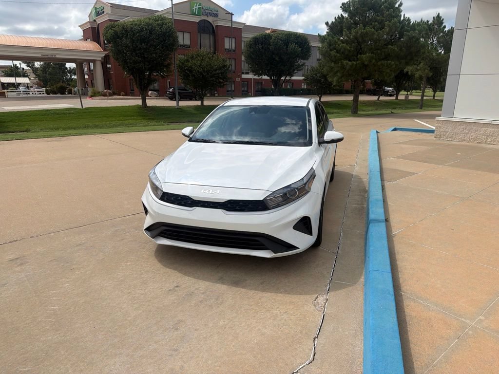 Used 2024 Kia Forte LXS w/ LXS Technology Package FWD image 7