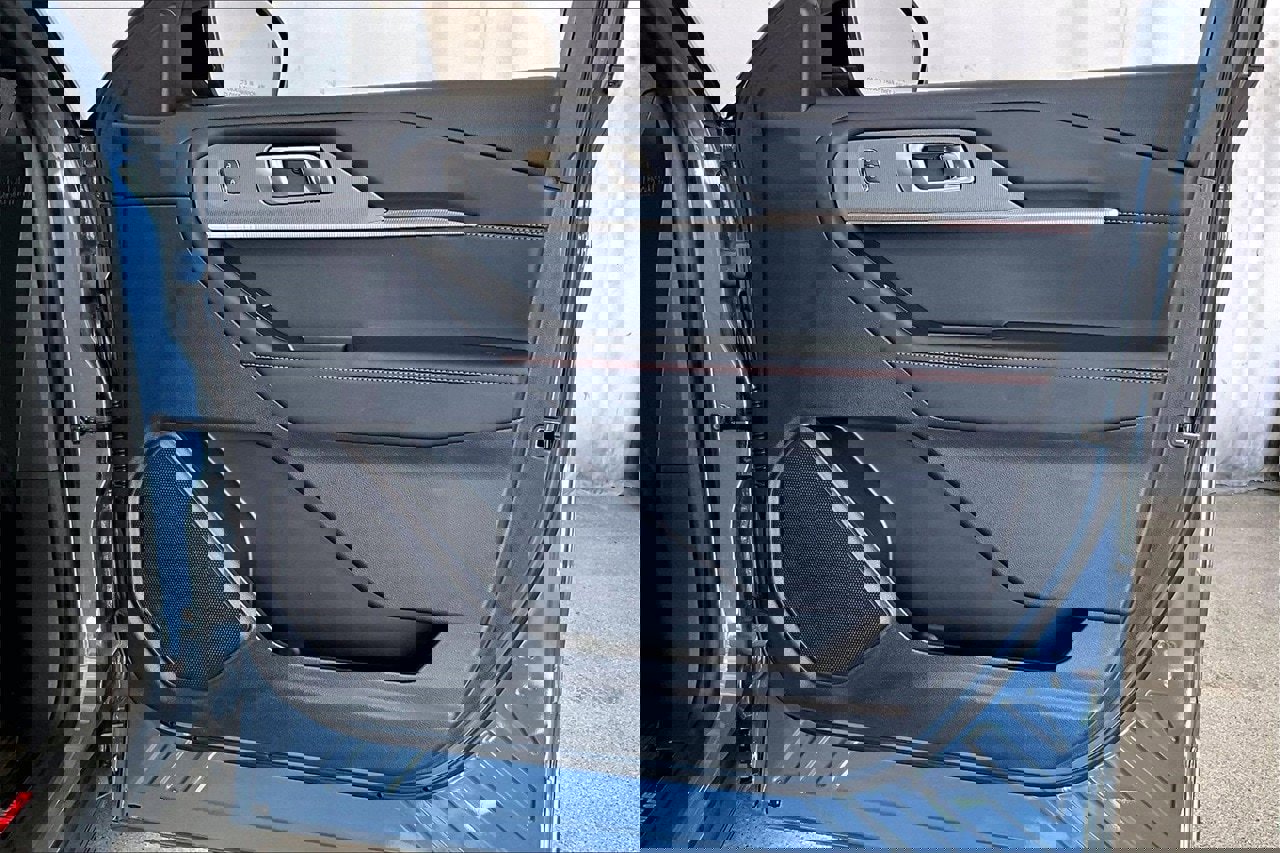 Certified 2025 Ford Explorer ST image 26