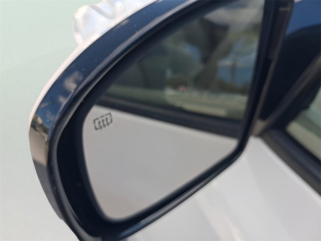 Used 2013 Nissan Pathfinder SL w/ Cargo Pkg image 16