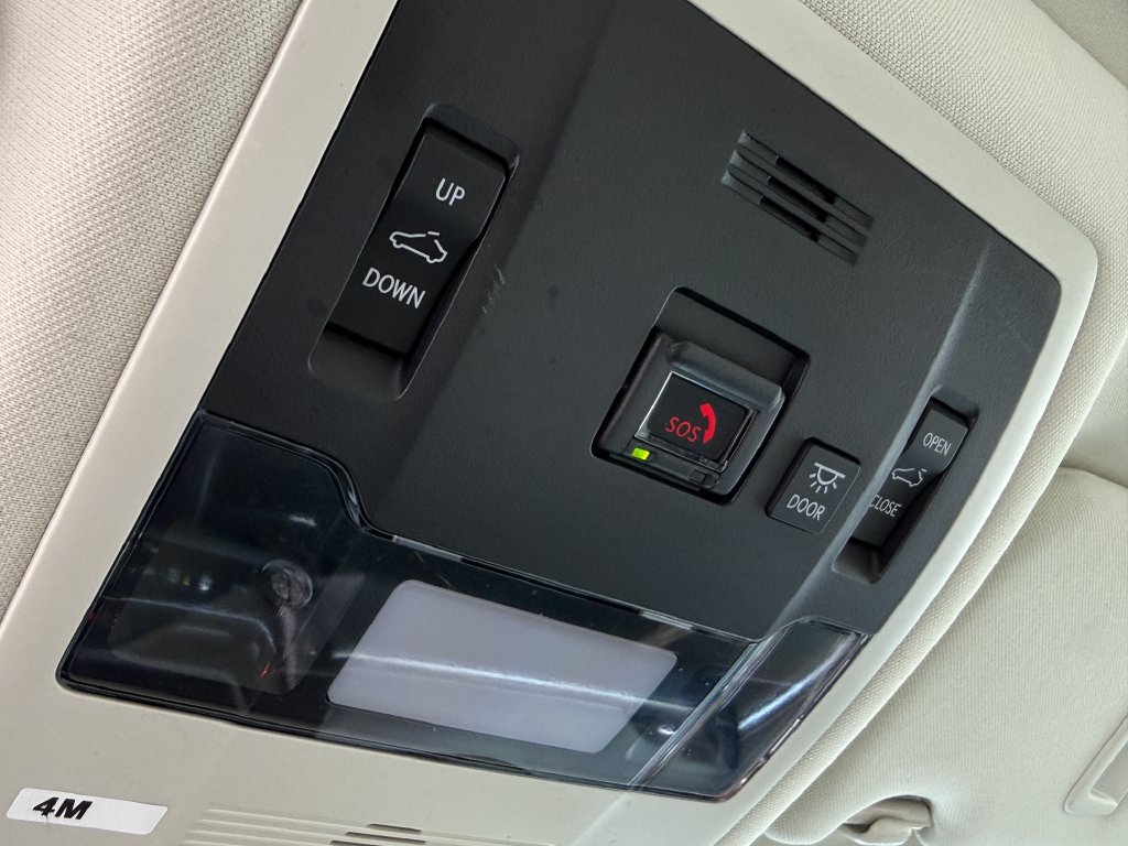 Certified 2024 Lexus ES 300h w/ Premium Package FWD image 32