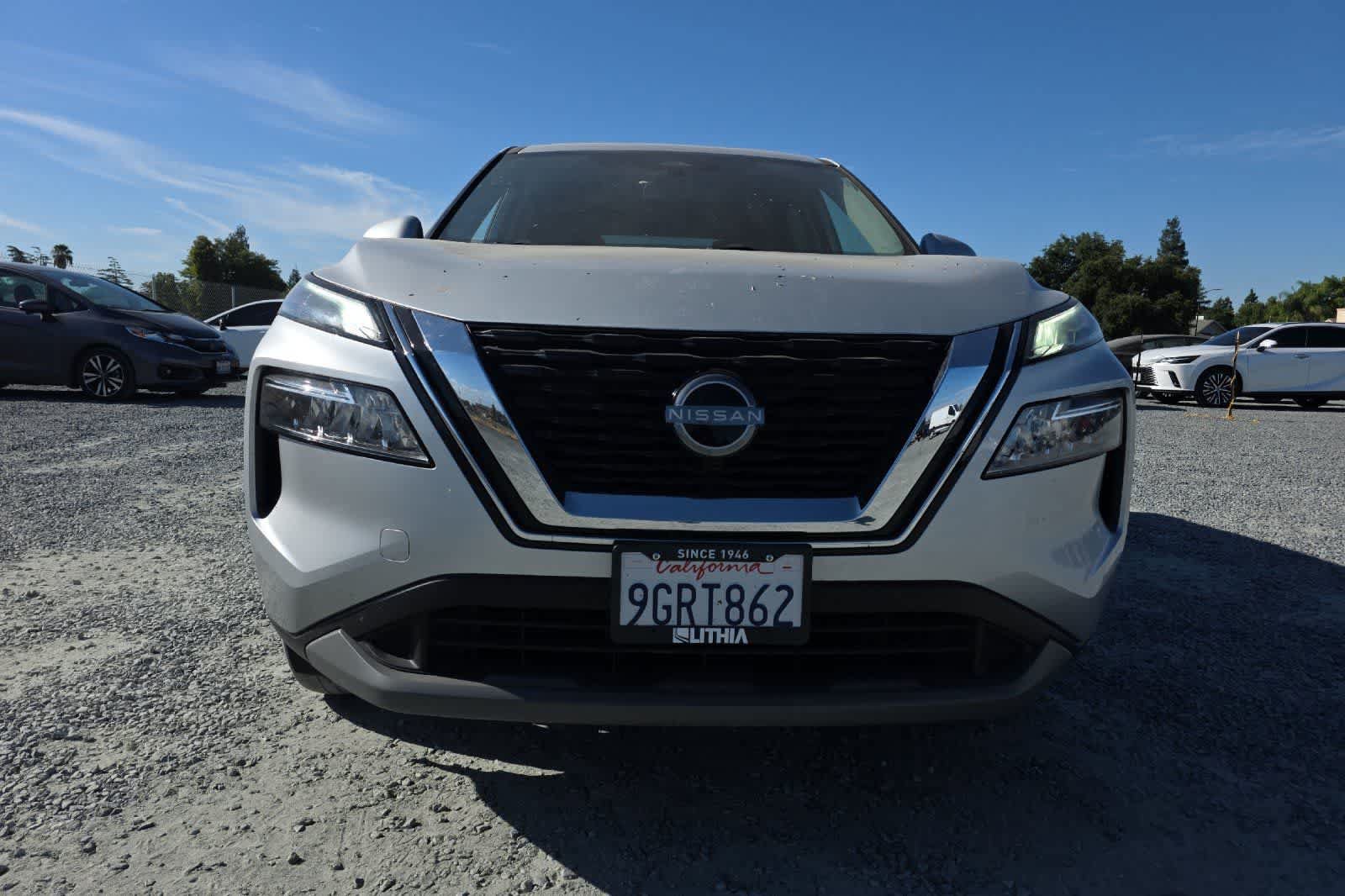 Used 2023 Nissan Rogue SV FWD image 11