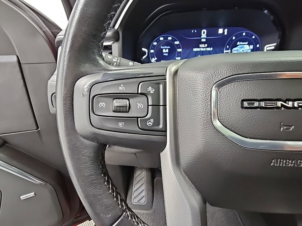 Used 2022 GMC Yukon XL Denali image 27
