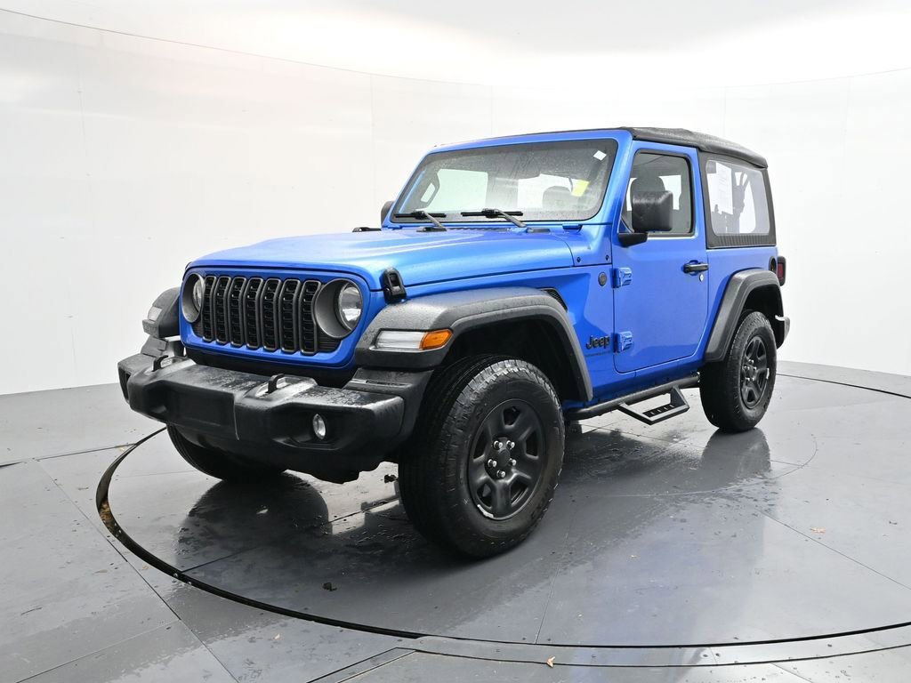 Used 2025 Jeep Wrangler Sport video 3