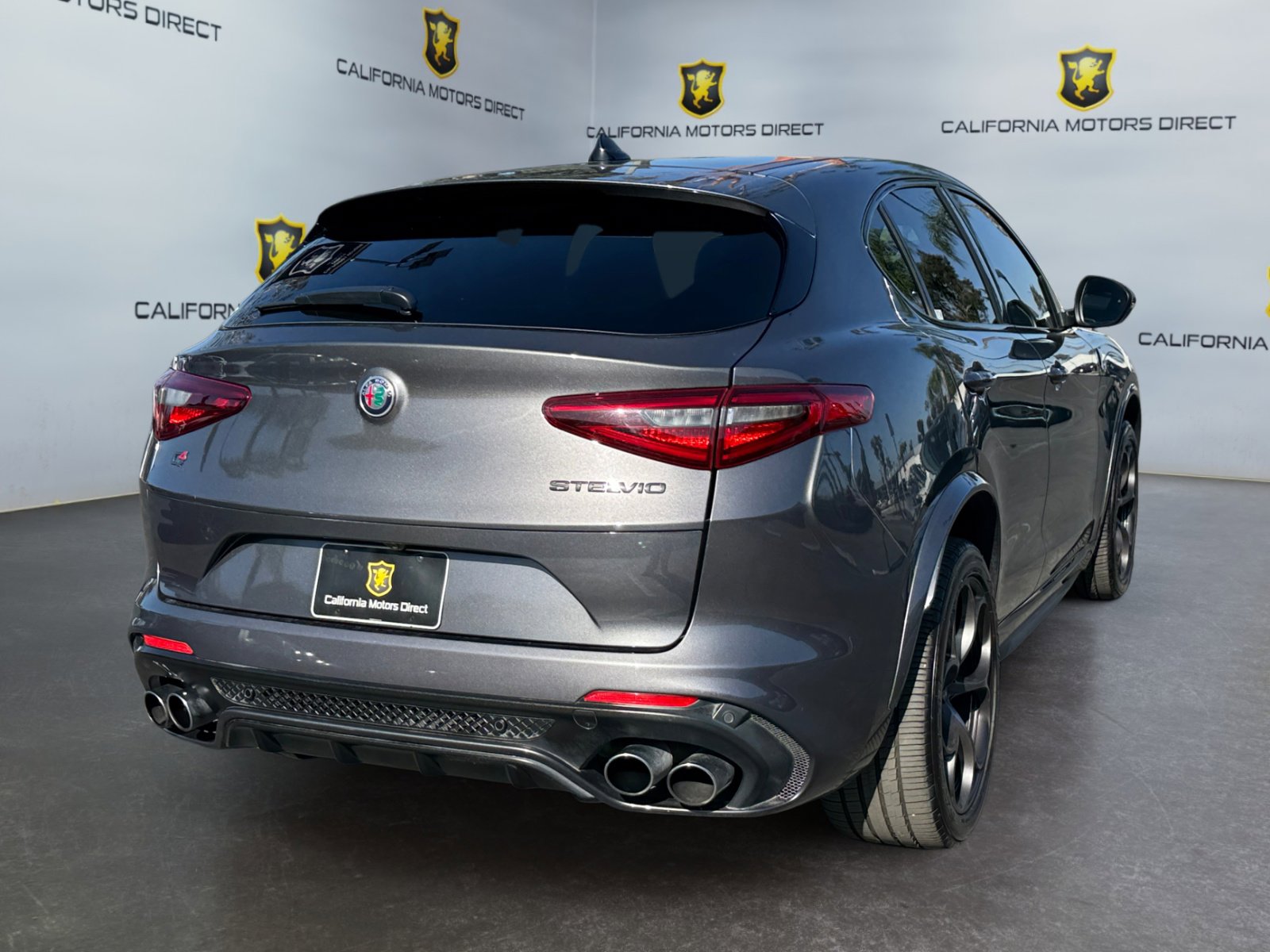 Used 2020 Alfa Romeo Stelvio Quadrifoglio AWD/4WD image 5