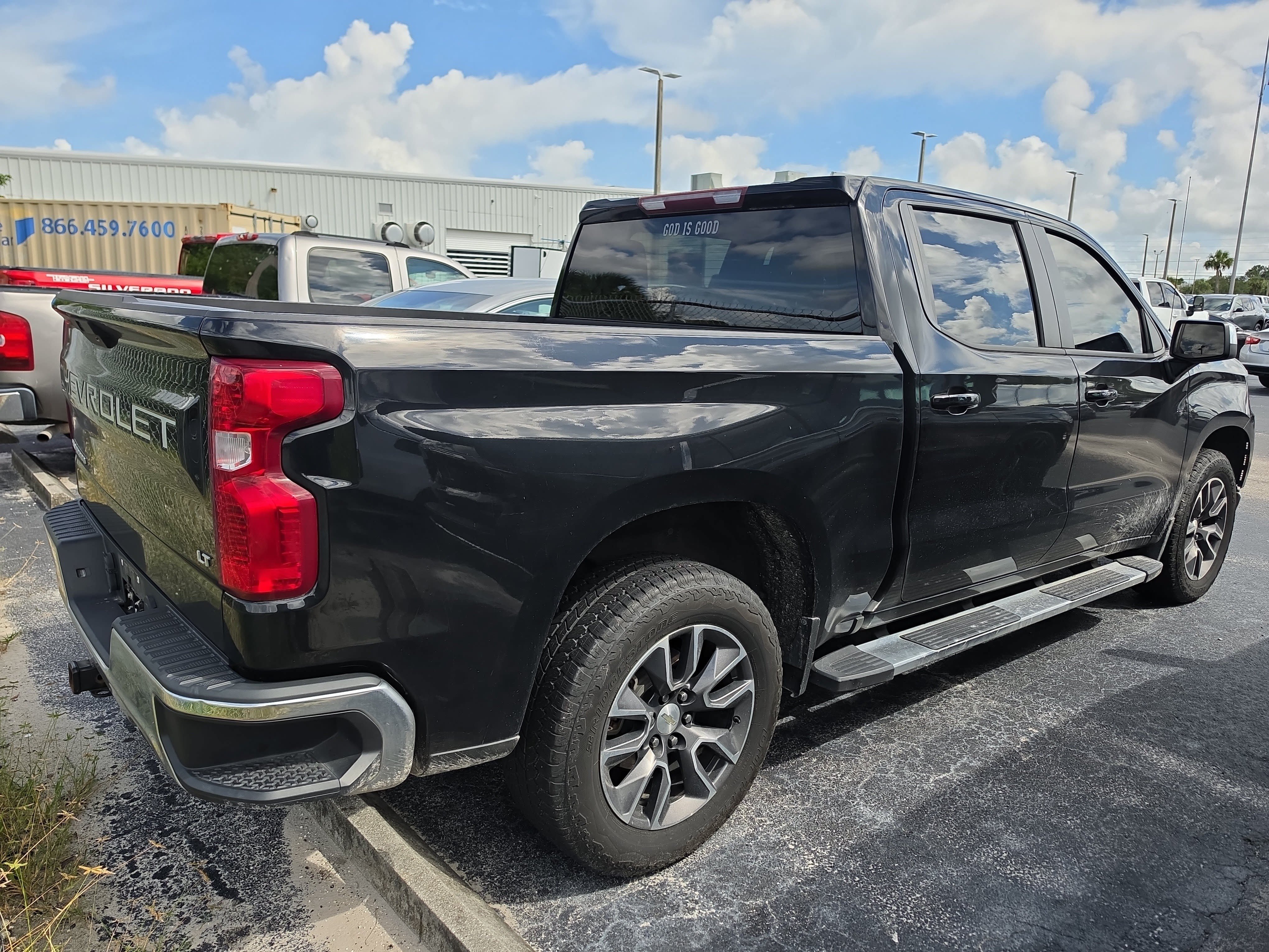 Used 2021 Chevrolet Silverado 1500 LT AWD/4WD image 6