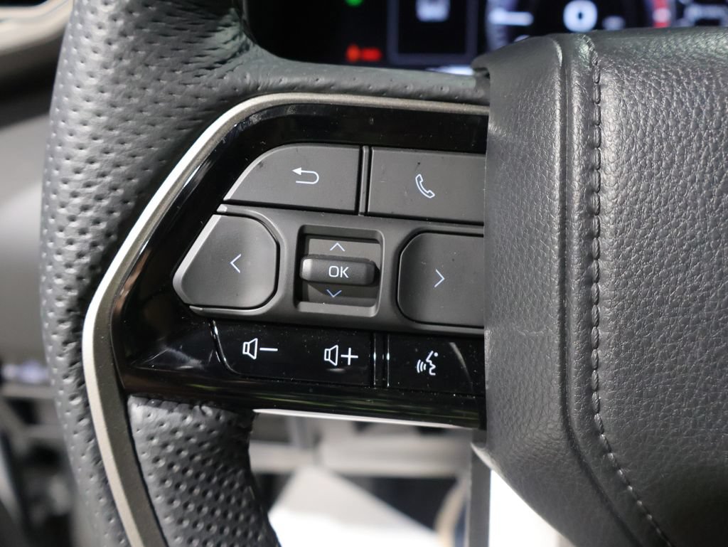Used 2024 Toyota Tundra Limited w/ TRD Off-Road Package AWD/4WD image 37