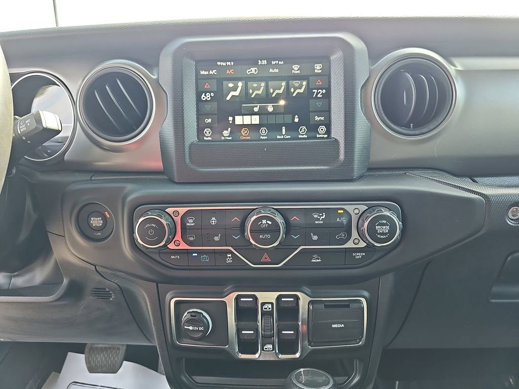 Used 2023 Jeep Wrangler Unlimited w/ Cold Weather Group image 28