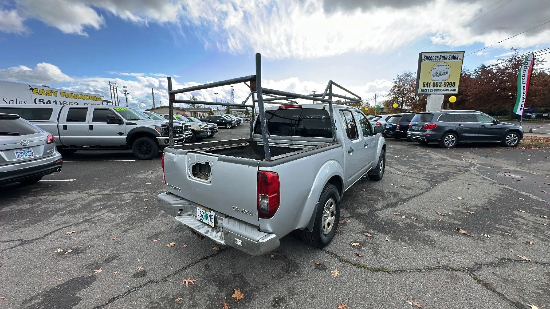 Used 2008 Nissan Frontier SE w/ Tow Hitch Pkg image 4