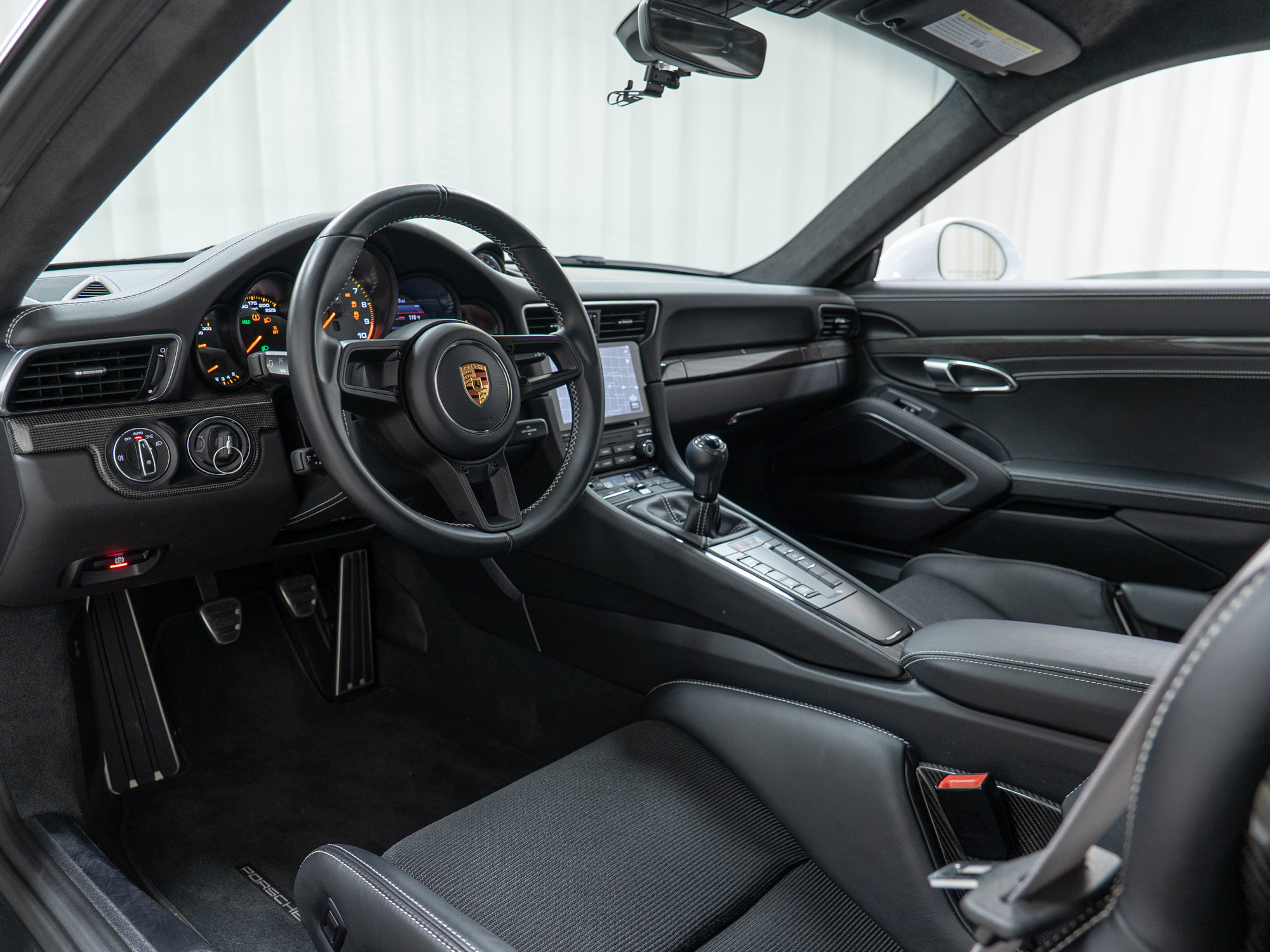 Certified 2018 Porsche 911 GT3 RWD image 19