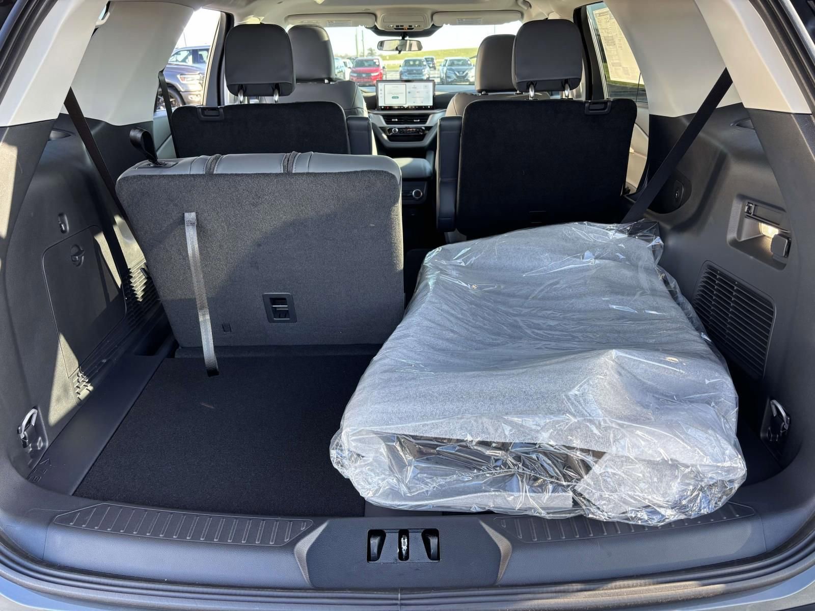 New 2026 Ford Explorer Active image 9