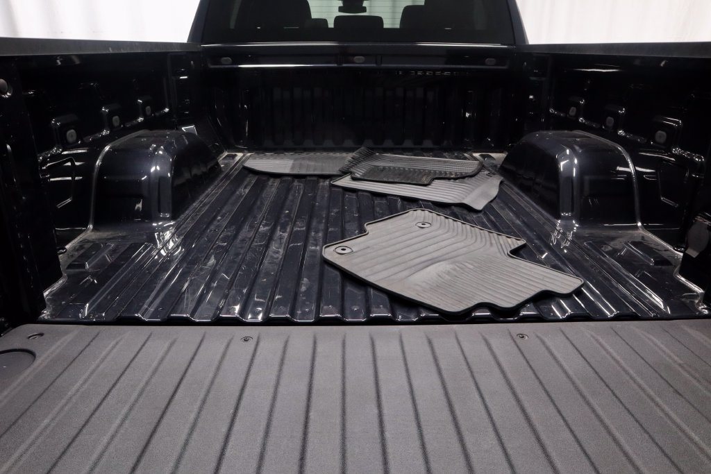 Used 2024 Chevrolet Silverado 1500 LT AWD/4WD image 14