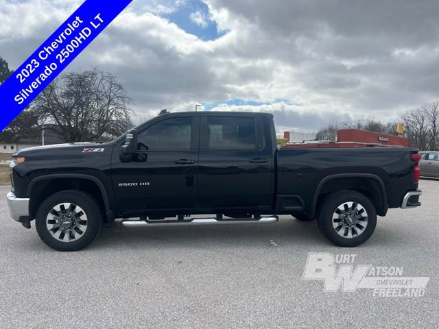 Used 2023 Chevrolet Silverado 2500 LT w/ Convenience Package image 3