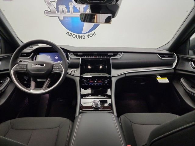 New 2025 Jeep Grand Cherokee Laredo X w/ Luxury Tech Group I image 15