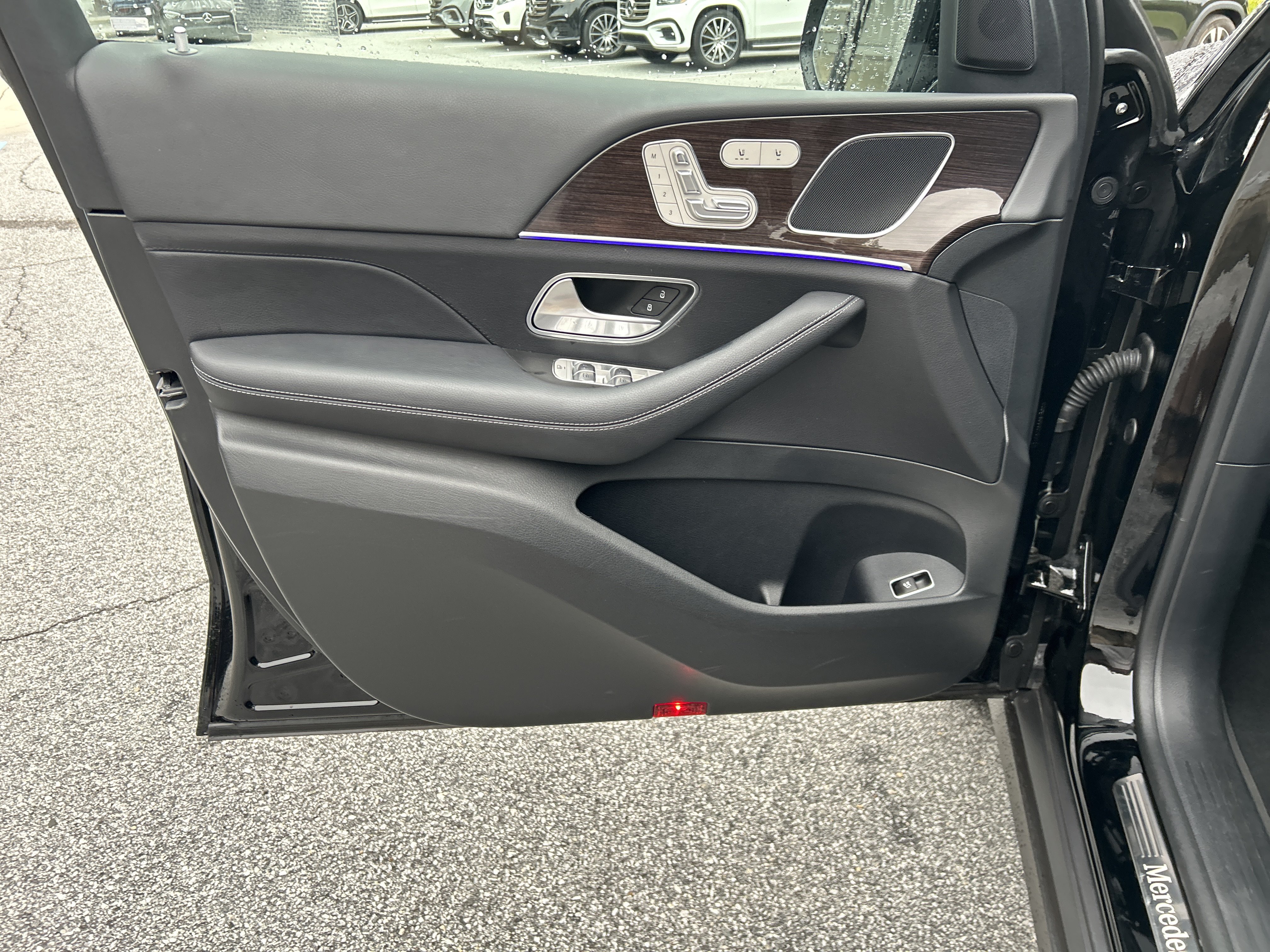 Certified 2025 Mercedes-Benz GLE 350 4MATIC image 16
