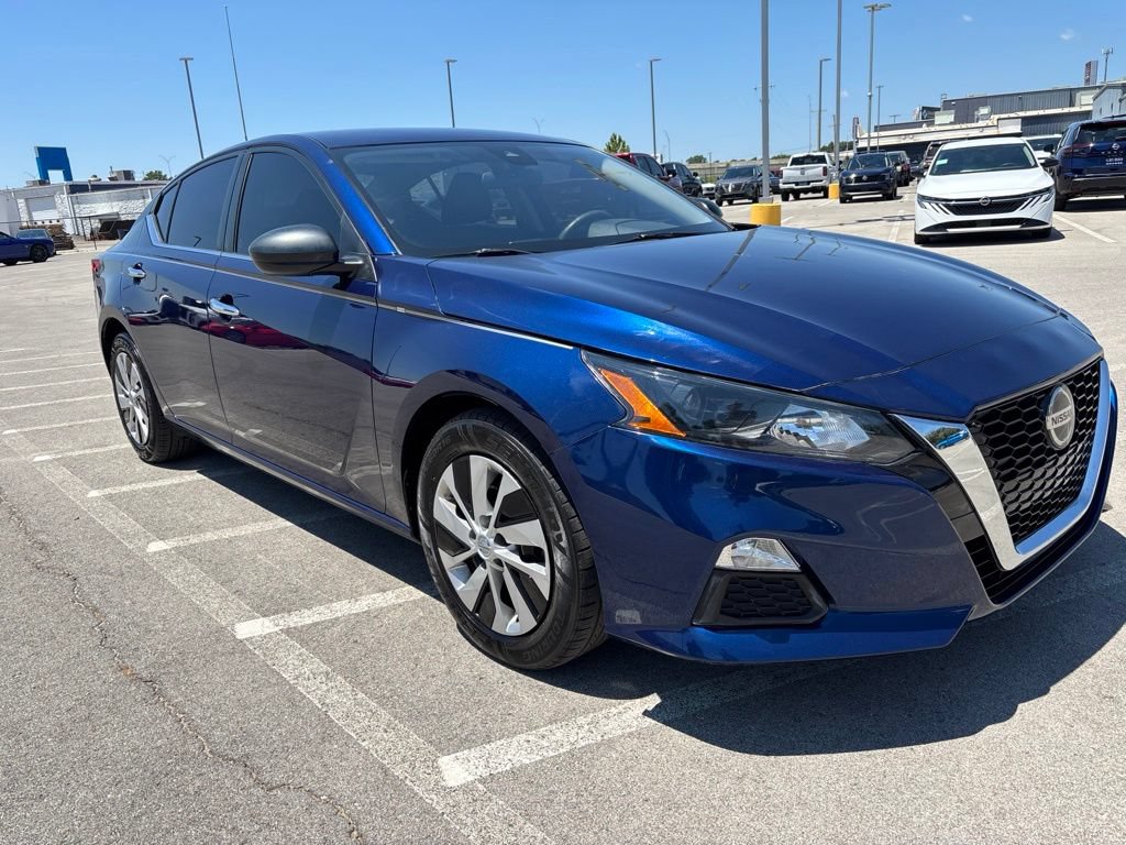 Used 2022 Nissan Altima 2.5 S FWD image 3
