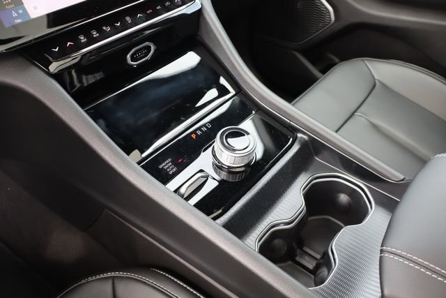 New 2026 Jeep Grand Cherokee L Limited w/ Limited Altitude Package AWD/4WD image 22