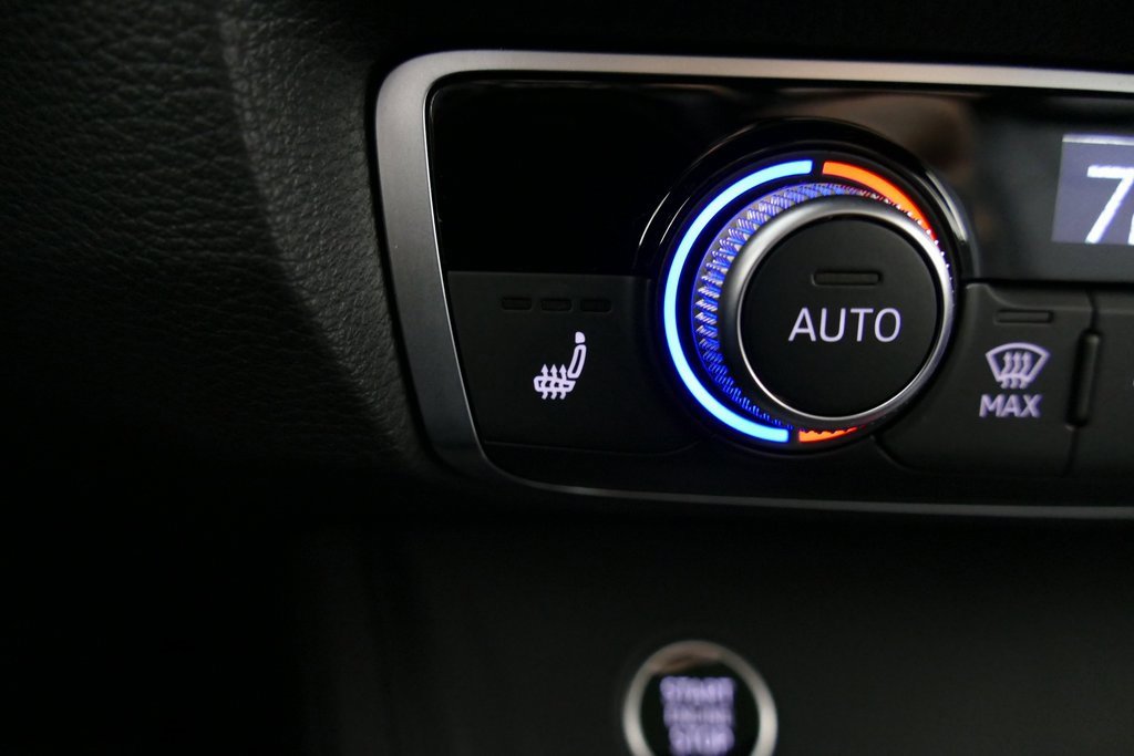 Certified 2025 Audi Q3 2.0T Premium Plus w/ Premium Plus Package image 22