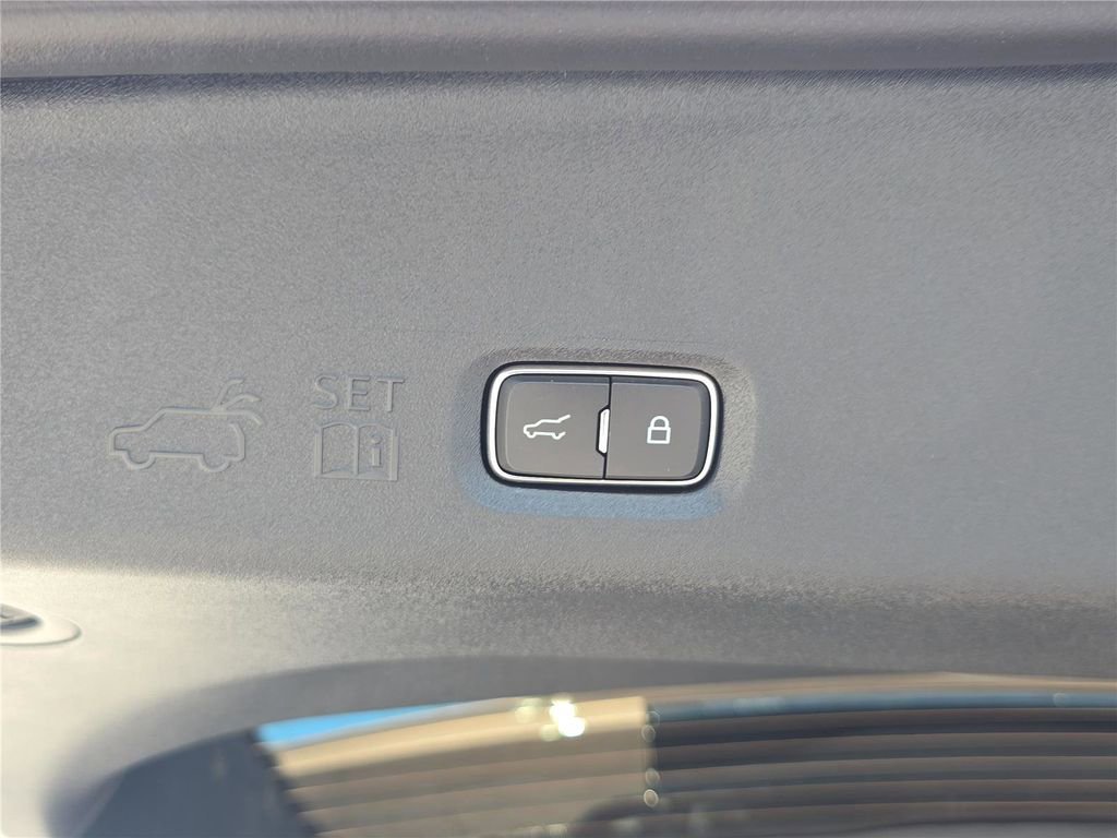 New 2026 Lincoln Navigator Black Label AWD/4WD image 9