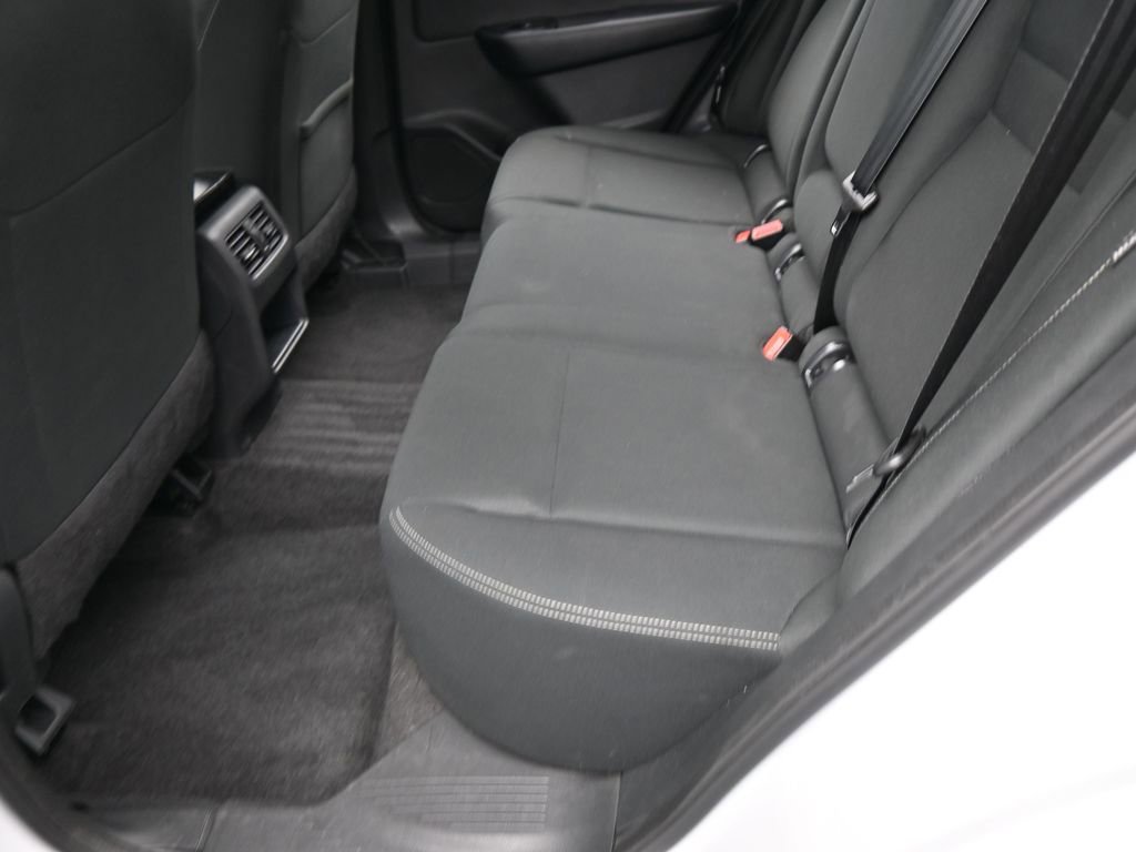 Used 2024 Nissan Rogue S image 29