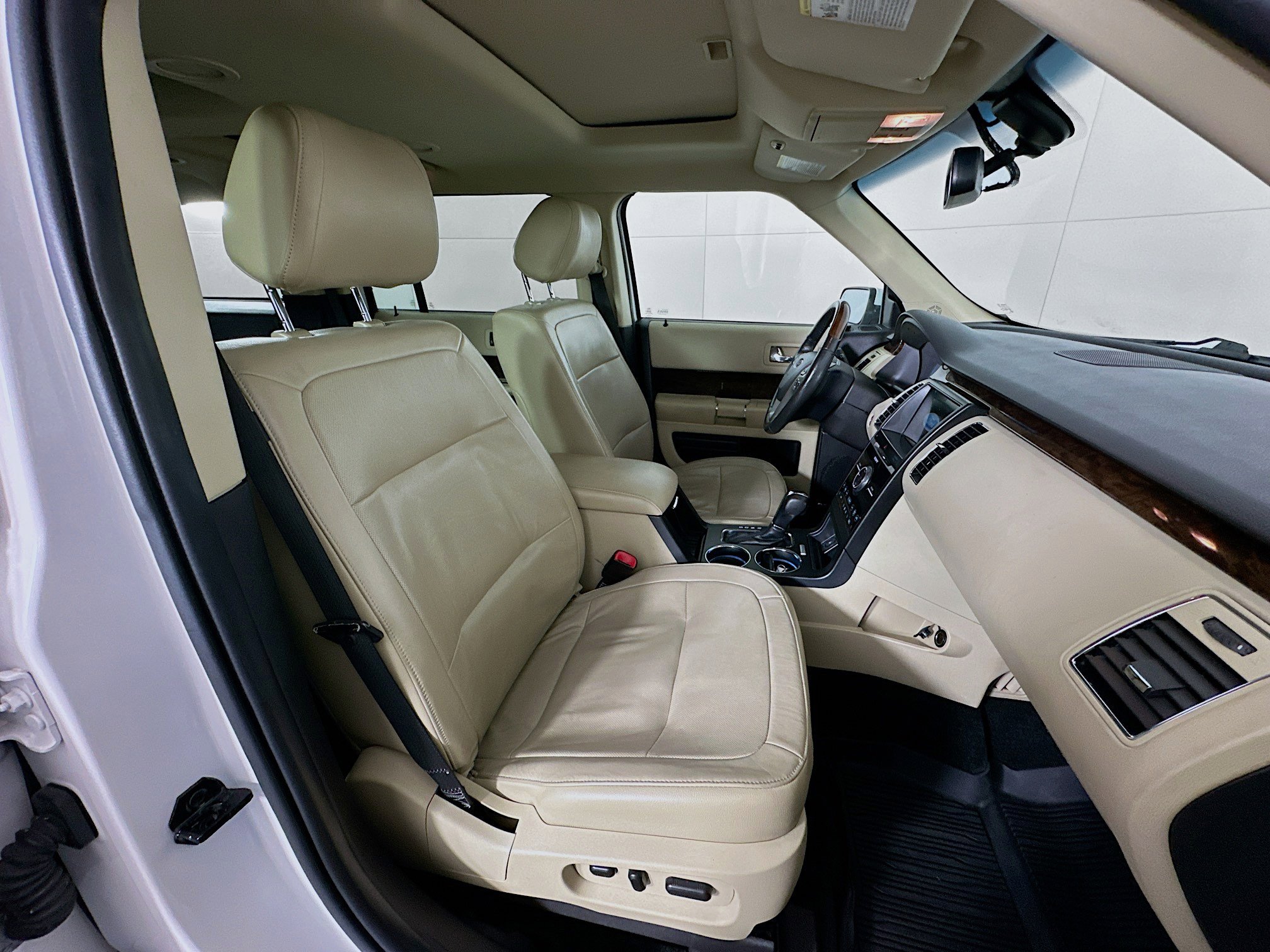 Used 2018 Ford Flex Limited w/ Equipment Group 301A image 34