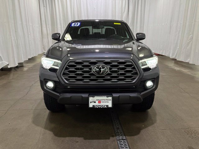 Certified 2023 Toyota Tacoma TRD Off-Road w/ Black Out Package (TMS) AWD/4WD image 10