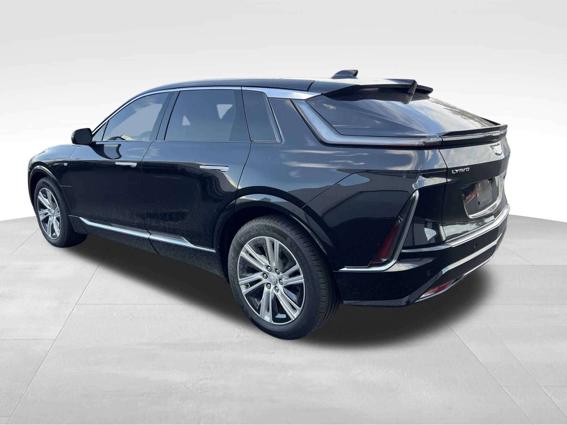 Used 2024 Cadillac Lyriq Tech w/ LPO, Floor Liner Package RWD image 7