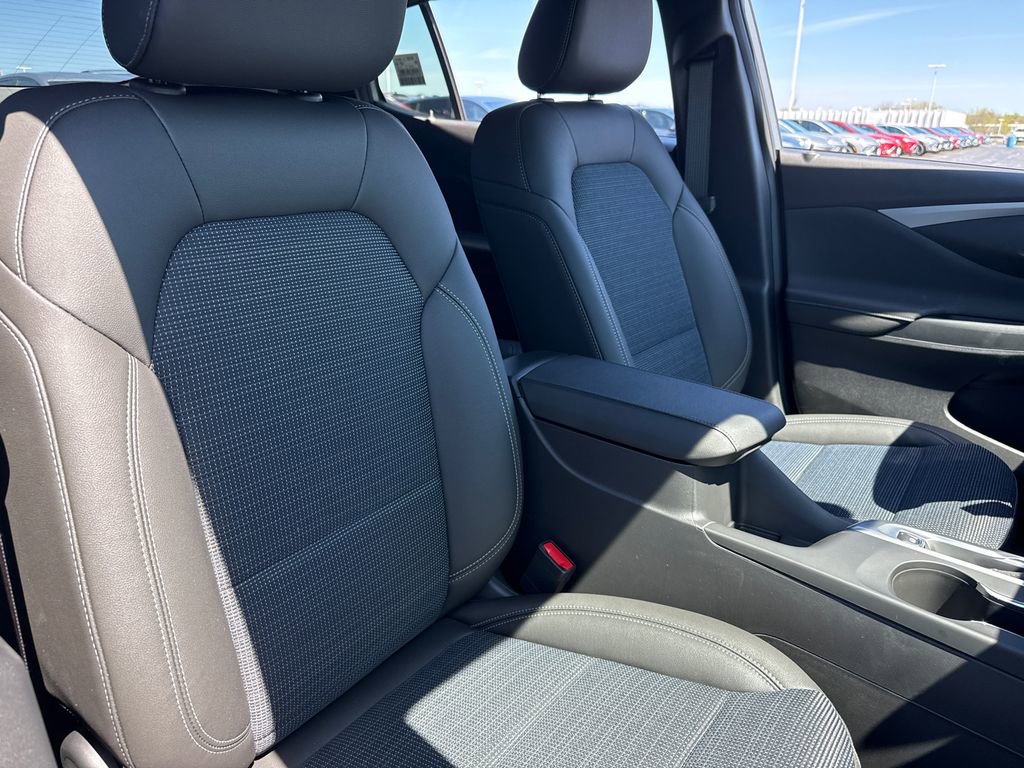 New 2026 Buick Envista Preferred FWD image 35