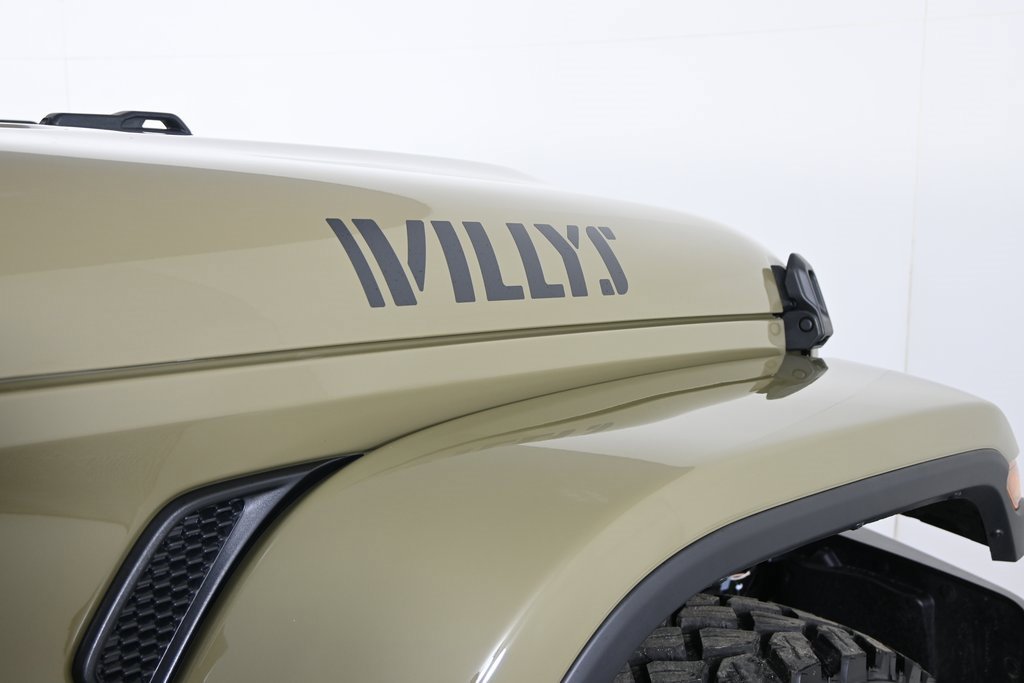 New 2025 Jeep Gladiator Willys image 13