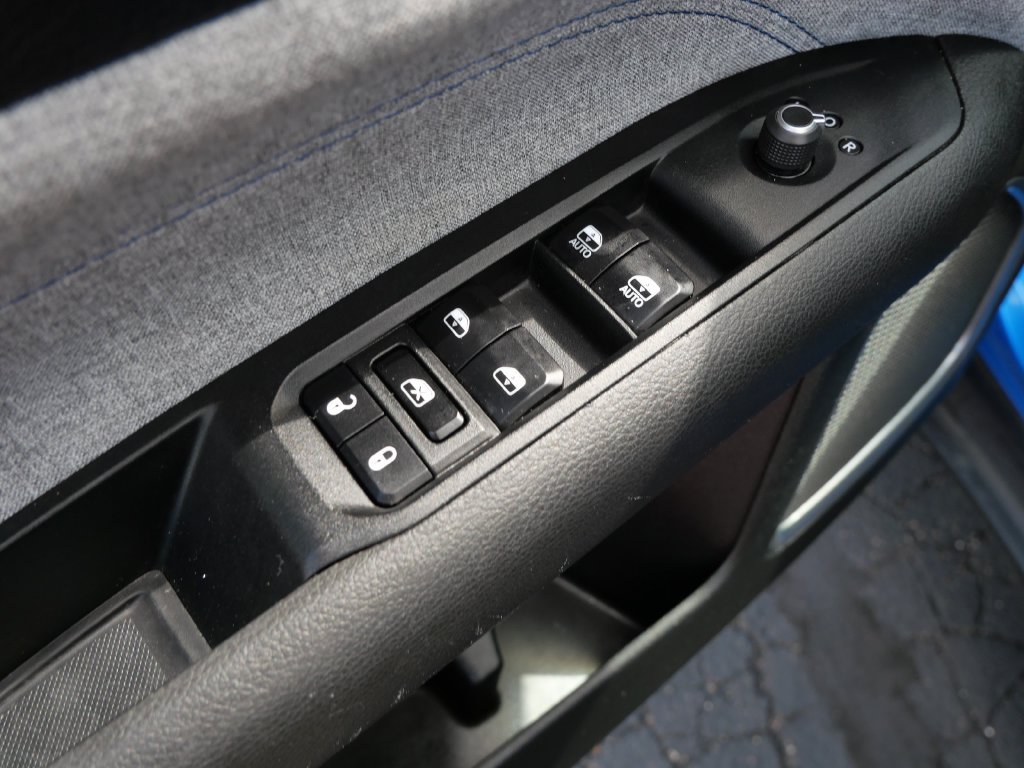 Used 2024 Jeep Compass Latitude AWD/4WD image 15