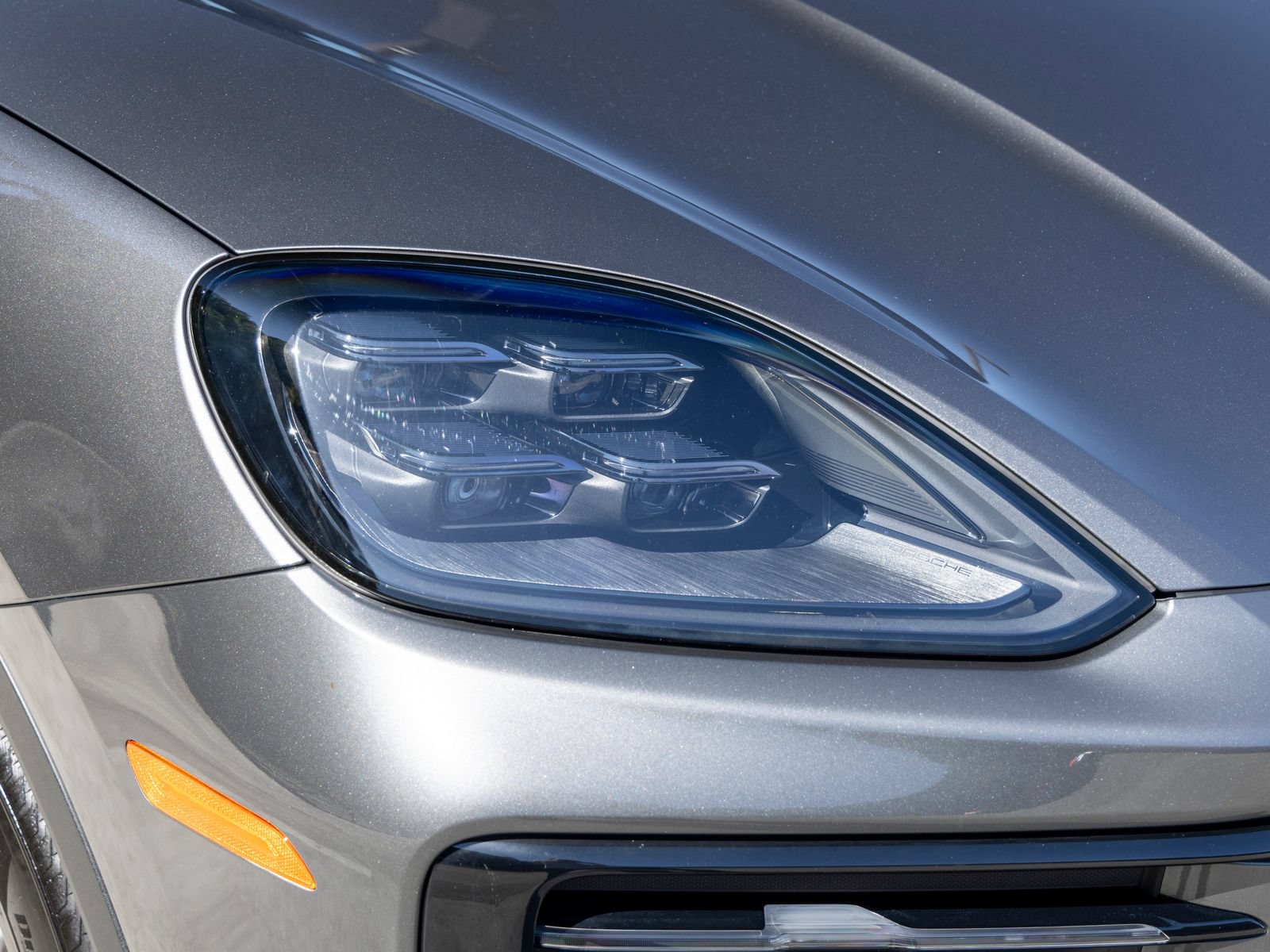 Certified 2024 Porsche Cayenne S AWD/4WD image 15