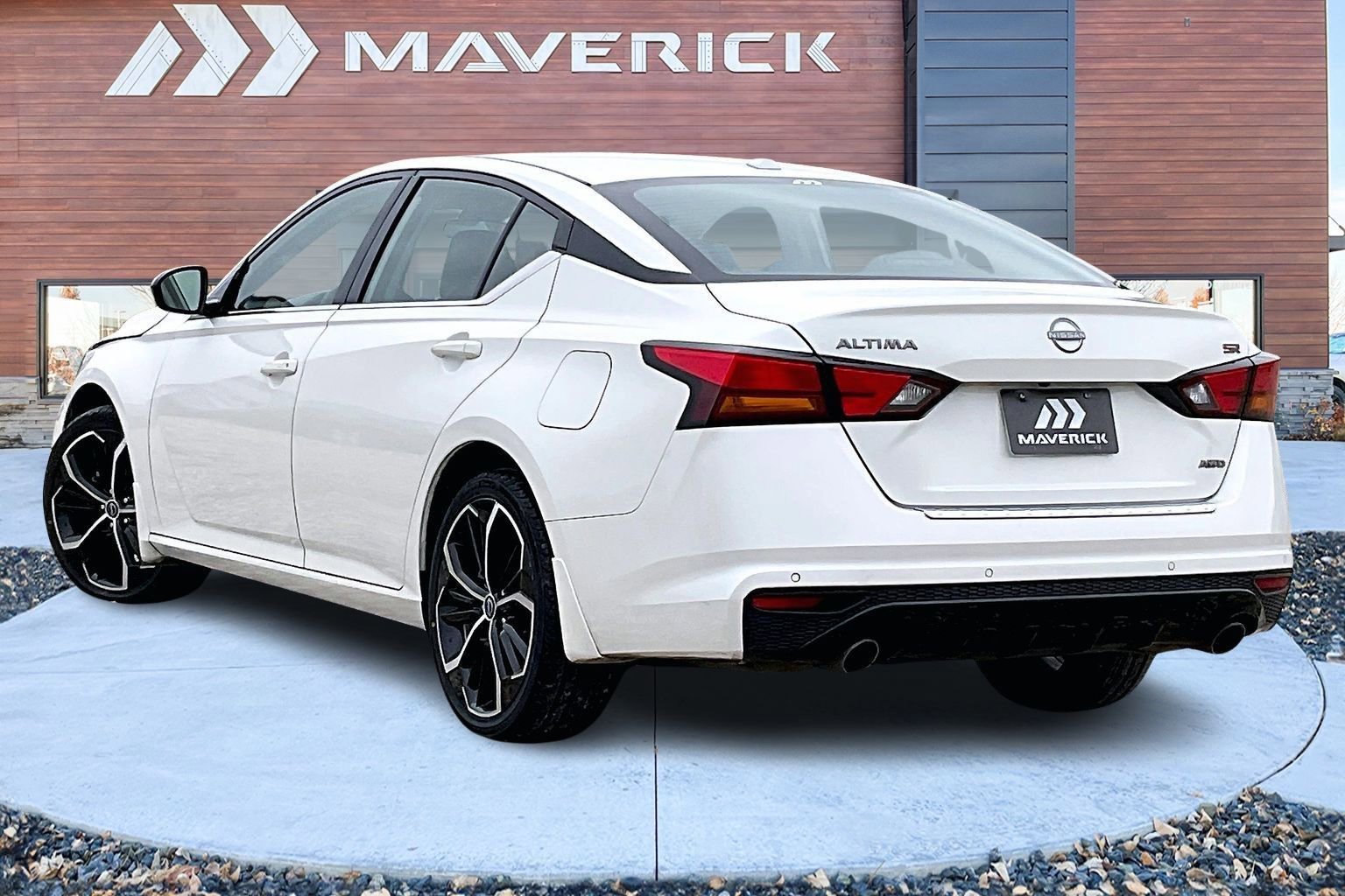 Used 2023 Nissan Altima 2.5 SR image 4