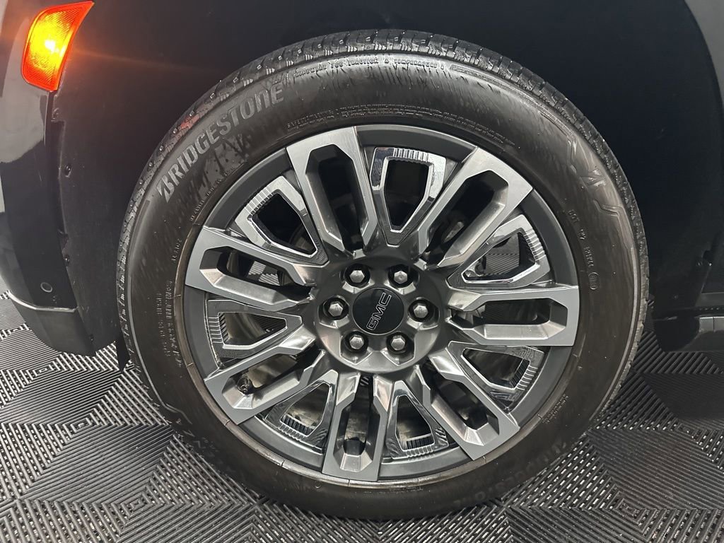 Used 2024 GMC Yukon Denali Ultimate image 42
