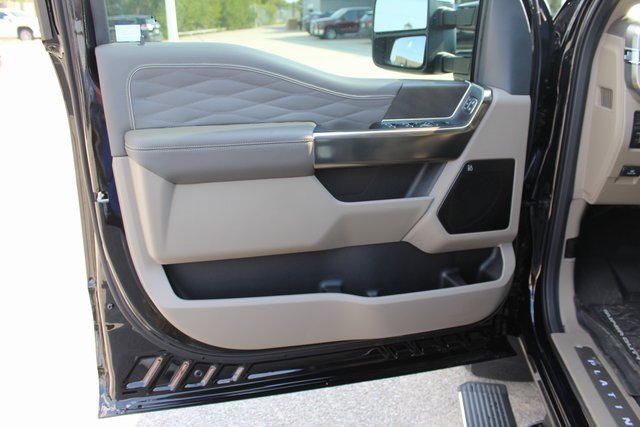 New 2026 Ford F350 Platinum w/ Platinum Plus Package image 6