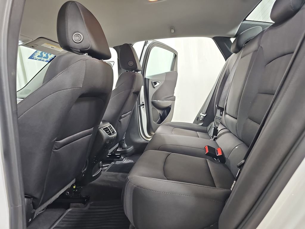 Used 2022 Chevrolet Malibu LT image 17