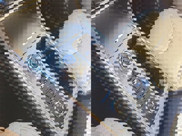 Used 2023 Ford Explorer Platinum w/ Technology Package image 21